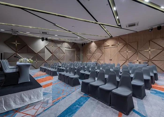 โรงแรมเซน กรุงเทพ (SHA Plus+)